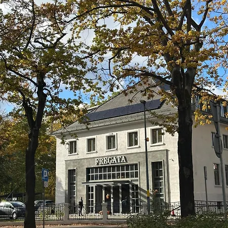 Aparthotel Fregata 3*