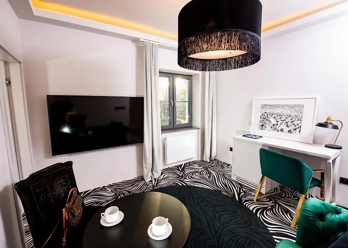 Fregata 아파트호텔 코워브제크